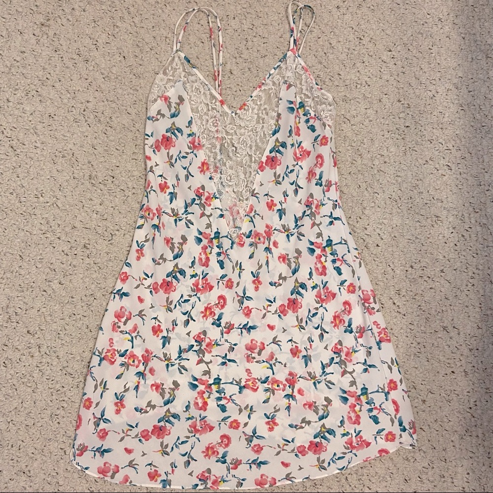 Vintage Victoria’s Secret Gold Label Floral Chemise Nightie Slip